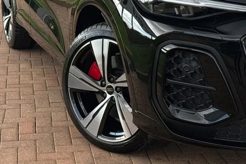  Audi Q5 2.0 TDI Edition 1 Sportback S Tronic quattro Euro 6 (s/s) 5dr Thumbnail #26