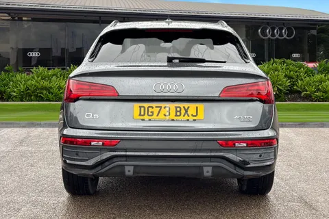 DG73BXJ Audi Q5 Edition 1 40 TDI quattro 204 PS S tronic Thumbnail #5