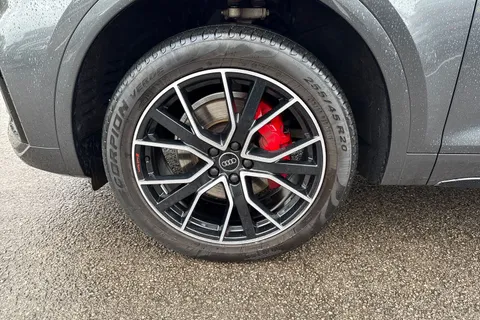 DG73BXJ Audi Q5 Edition 1 40 TDI quattro 204 PS S tronic Thumbnail #13