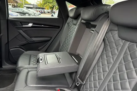 DG73BXJ Audi Q5 Edition 1 40 TDI quattro 204 PS S tronic Thumbnail #20