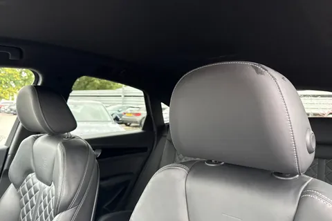 DG73BXJ Audi Q5 Edition 1 40 TDI quattro 204 PS S tronic Thumbnail #25