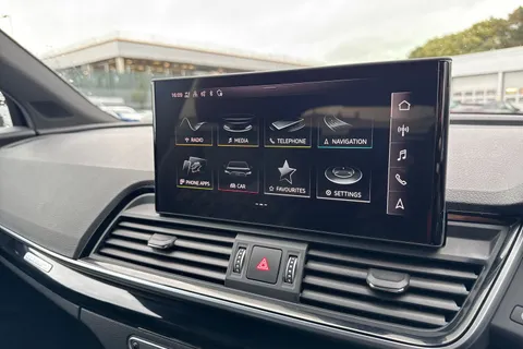 DG73BXJ Audi Q5 Edition 1 40 TDI quattro 204 PS S tronic Thumbnail #36