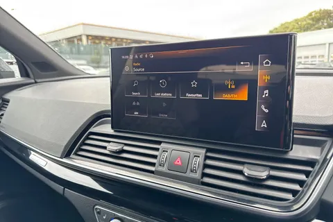 DG73BXJ Audi Q5 Edition 1 40 TDI quattro 204 PS S tronic Thumbnail #38