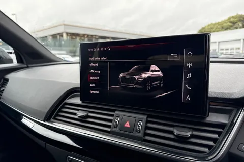 DG73BXJ Audi Q5 Edition 1 40 TDI quattro 204 PS S tronic Thumbnail #46