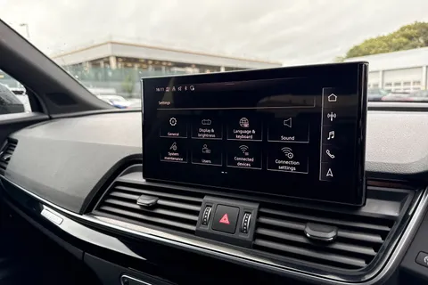 DG73BXJ Audi Q5 Edition 1 40 TDI quattro 204 PS S tronic Thumbnail #50