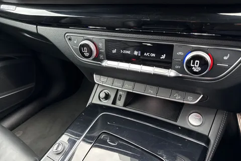 DG73BXJ Audi Q5 Edition 1 40 TDI quattro 204 PS S tronic Thumbnail #52