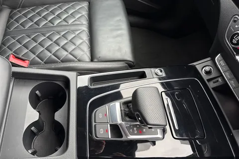 DG73BXJ Audi Q5 Edition 1 40 TDI quattro 204 PS S tronic Thumbnail #53