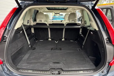FH23AXR Volvo Xc90 2.0h T8 Recharge 18.8kWh Ultimate Dark Auto 4WD Euro 6 (s/s) 5dr Thumbnail #7
