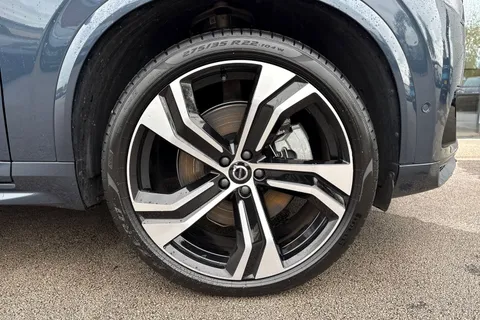 FH23AXR Volvo Xc90 2.0h T8 Recharge 18.8kWh Ultimate Dark Auto 4WD Euro 6 (s/s) 5dr Thumbnail #11