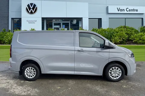 PT75JJJ Volkswagen Transporter T32 Panel Van Commerce Pro SWB 136 PS 65 kWh Electric 1sp Automatic Thumbnail #4