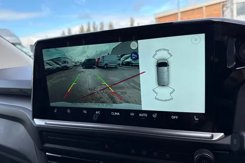 PT75JJJ Volkswagen Transporter T32 Panel Van Commerce Pro SWB 136 PS 65 kWh Electric 1sp Automatic Thumbnail #40