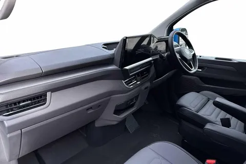 PN75MZG Volkswagen Transporter T28 Panel Van Commerce Pro SWB 150 PS 2.0 TDI 8sp Automatic Thumbnail #3