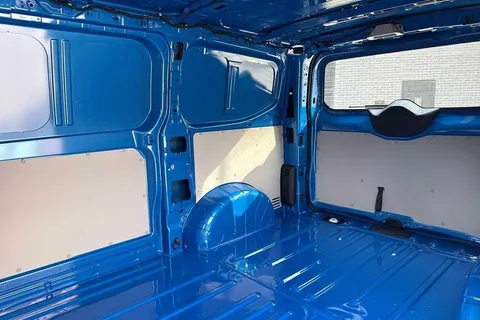 PN75MZG Volkswagen Transporter T28 Panel Van Commerce Pro SWB 150 PS 2.0 TDI 8sp Automatic Thumbnail #14