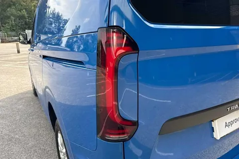 PN75MZG Volkswagen Transporter T28 Panel Van Commerce Pro SWB 150 PS 2.0 TDI 8sp Automatic Thumbnail #16