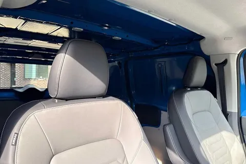 PN75MZG Volkswagen Transporter T28 Panel Van Commerce Pro SWB 150 PS 2.0 TDI 8sp Automatic Thumbnail #21