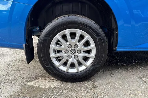 PN75MZG Volkswagen Transporter T28 Panel Van Commerce Pro SWB 150 PS 2.0 TDI 8sp Automatic Thumbnail #22