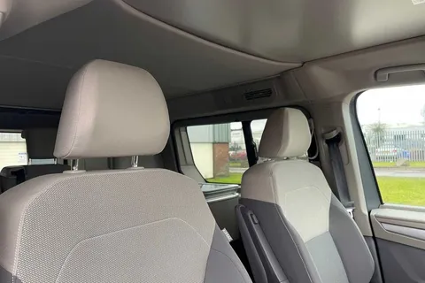 20 of 57 for VOLKSWAGEN CALIFORNIA 2.0 TDI Coast 5dr DSG