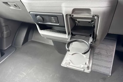 PN75MZG Volkswagen Transporter T28 Panel Van Commerce Pro SWB 150 PS 2.0 TDI 8sp Automatic Thumbnail #30