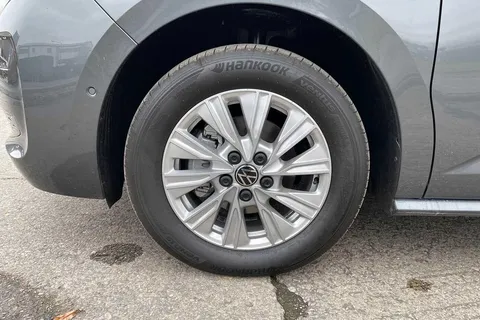 23 of 57 for VOLKSWAGEN CALIFORNIA 2.0 TDI Coast 5dr DSG