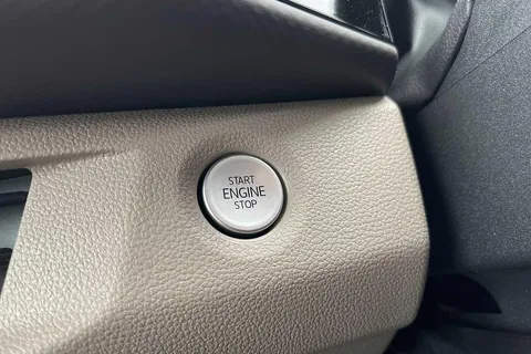 27 of 57 for VOLKSWAGEN CALIFORNIA 2.0 TDI Coast 5dr DSG