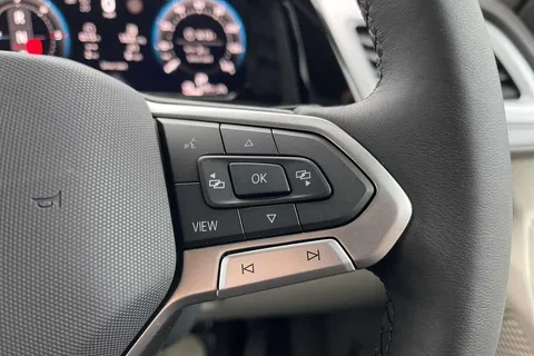 29 of 57 for VOLKSWAGEN CALIFORNIA 2.0 TDI Coast 5dr DSG