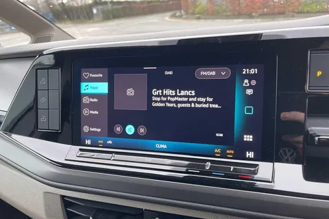 32 of 57 for VOLKSWAGEN CALIFORNIA 2.0 TDI Coast 5dr DSG