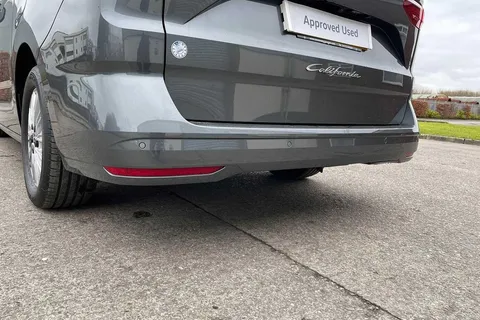 42 of 57 for VOLKSWAGEN CALIFORNIA 2.0 TDI Coast 5dr DSG