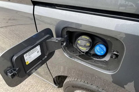 51 of 57 for VOLKSWAGEN CALIFORNIA 2.0 TDI Coast 5dr DSG