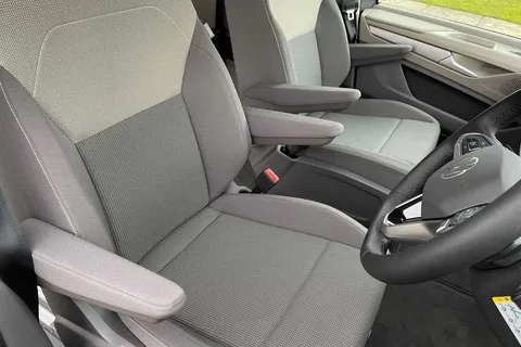 52 of 57 for VOLKSWAGEN CALIFORNIA 2.0 TDI Coast 5dr DSG