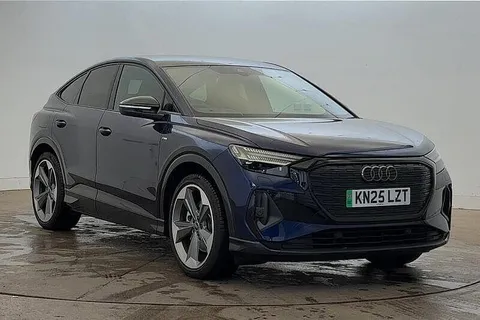 KN25LZT Audi Q4 e-tron Q4 Sportback Black Edition 45 e-tron  210,00 kW Thumbnail #1