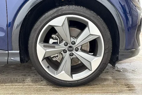 KN25LZT Audi Q4 e-tron Q4 Sportback Black Edition 45 e-tron  210,00 kW Thumbnail #5