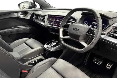 KN25LZT Audi Q4 e-tron Q4 Sportback Black Edition 45 e-tron  210,00 kW Thumbnail #6