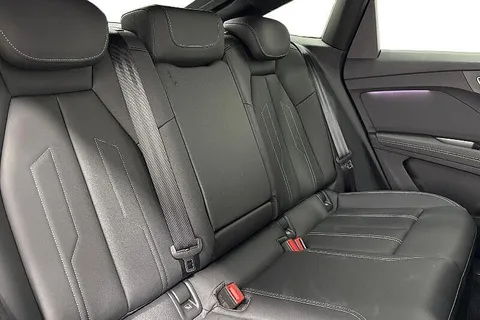 KN25LZT Audi Q4 e-tron Q4 Sportback Black Edition 45 e-tron  210,00 kW Thumbnail #9