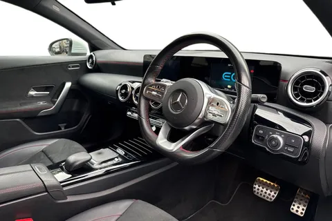 LL70KWV Mercedes-Benz A Class 1.3 A250e 15.6kWh AMG Line 8G-DCT Euro 6 (s/s) 4dr Thumbnail #8