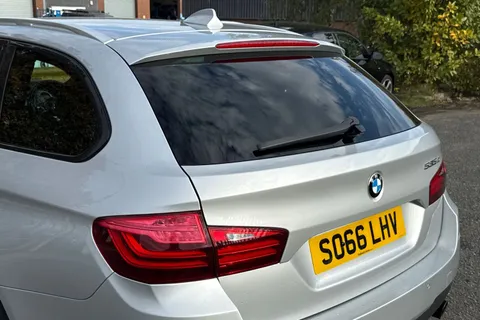 SO66LHV BMW 5 Series 3.0 535d M Sport Touring Auto Euro 6 (s/s) 5dr Thumbnail #8