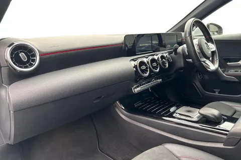 LL70KWV Mercedes-Benz A Class 1.3 A250e 15.6kWh AMG Line 8G-DCT Euro 6 (s/s) 4dr Thumbnail #9