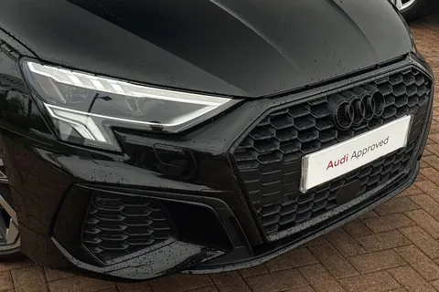 BV73UCE Audi A3 Black Edition 35 TFSI 150 PS 6-speed Thumbnail #9