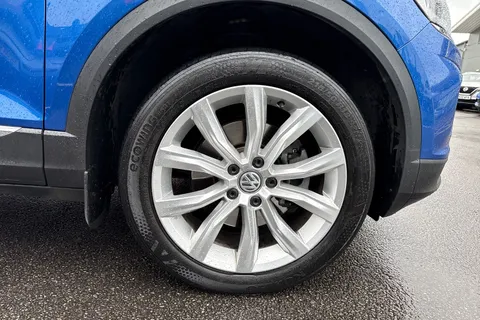 7 of 46 for VOLKSWAGEN T-ROC 2.0 TDI SEL 5dr DSG