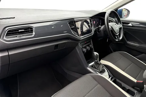 9 of 46 for VOLKSWAGEN T-ROC 2.0 TDI SEL 5dr DSG