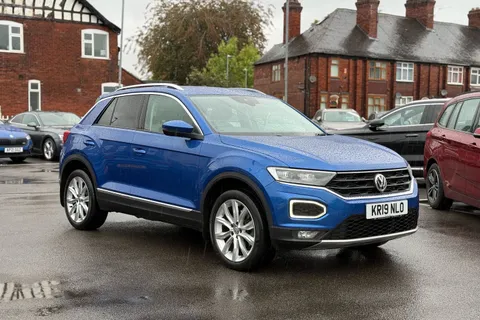 42 of 46 for VOLKSWAGEN T-ROC 2.0 TDI SEL 5dr DSG