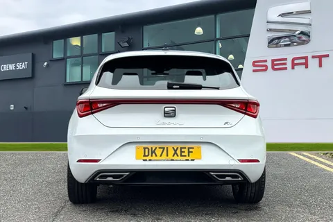 DK71XEF SEAT Leon 1.5 TSI EVO FR Euro 6 (s/s) 5dr Thumbnail #5