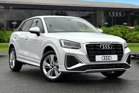 Audi Q2 1.5 TFSI CoD 35 S line SUV 5dr Petrol Manual Euro 6 (s/s) (150 ps) Thumbnail #2