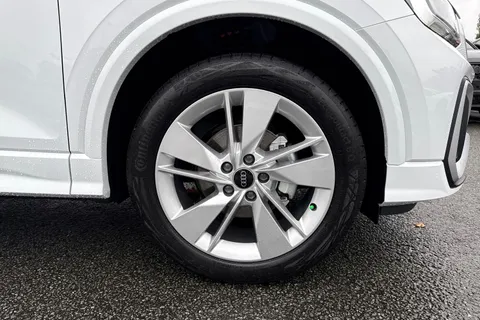 Audi Q2 1.5 TFSI CoD 35 S line SUV 5dr Petrol Manual Euro 6 (s/s) (150 ps) Thumbnail #10