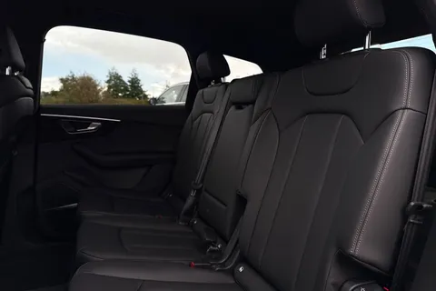  Audi Q7 3.0 TDI V6 Black Edition Tiptronic quattro Euro 6 (s/s) 5dr Thumbnail #19