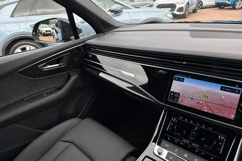  Audi Q7 3.0 TDI V6 Black Edition Tiptronic quattro Euro 6 (s/s) 5dr Thumbnail #20