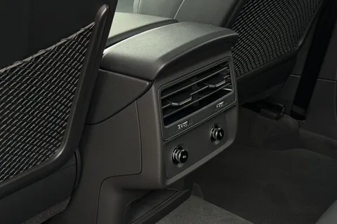  Audi Q7 3.0 TDI V6 Black Edition Tiptronic quattro Euro 6 (s/s) 5dr Thumbnail #31