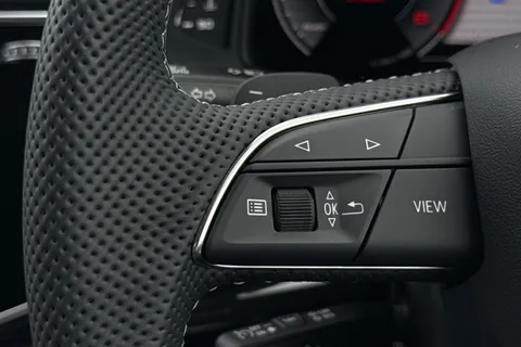  Audi Q7 3.0 TDI V6 Black Edition Tiptronic quattro Euro 6 (s/s) 5dr Thumbnail #39