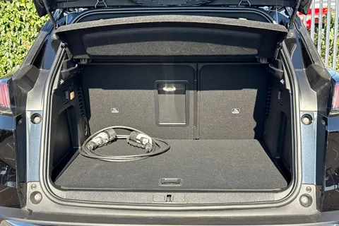 DE74YHH PEUGEOT 3008 1.6 14.2kWh GT e-EAT Euro 6 (s/s) 5dr Thumbnail #6