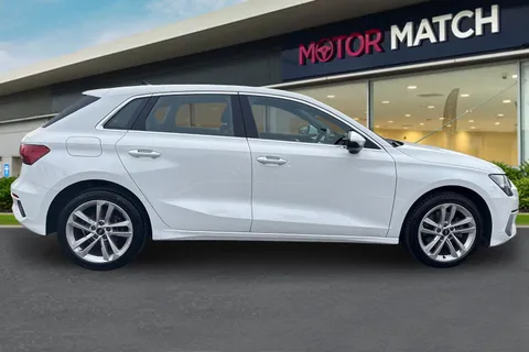 YG72UYP Audi A3 1.4 TFSIe 40 Sport Sportback S Tronic Euro 6 (s/s) 5dr 13kWh Thumbnail #4