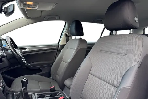 GL68KUD Volkswagen Golf 1.5 TSI Estate EVO SE 5dr [Nav] Thumbnail #11